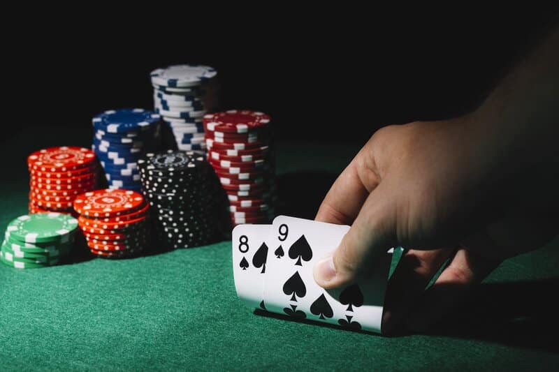 Steal Poker: Tổng hợp các yếu tố để ăn trộm poker thành công