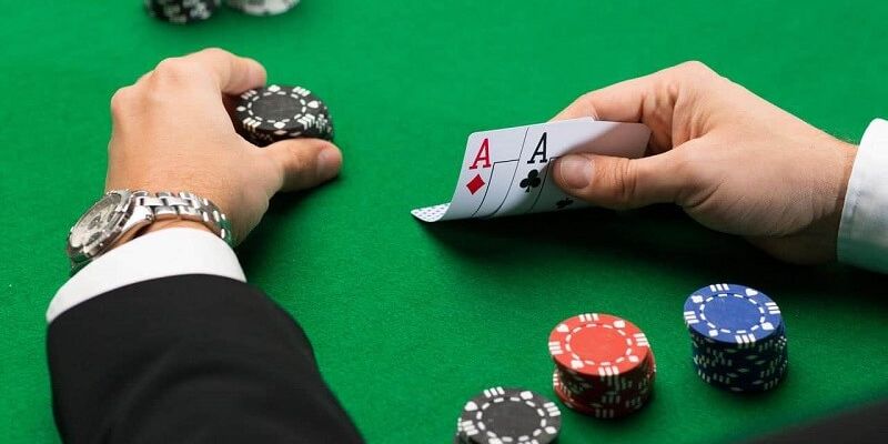 Poker là gì? Cách chơi hiệu quả để giành được chiến thắng lớn