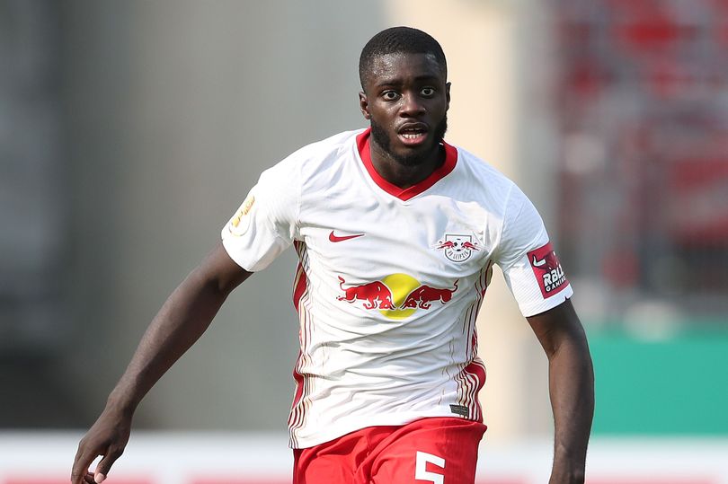 Tại Chelsea, Dayot Upamecano có thể mặc chiếc áo số 10 mơ ước của mình
